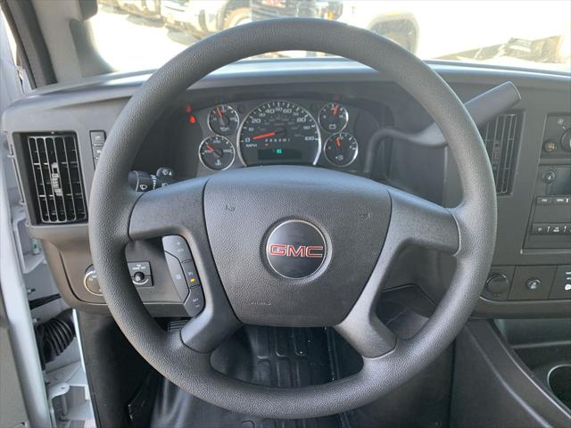 2025 GMC Savana Cutaway Work Van