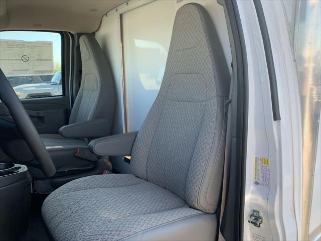 2025 GMC Savana Cutaway Work Van