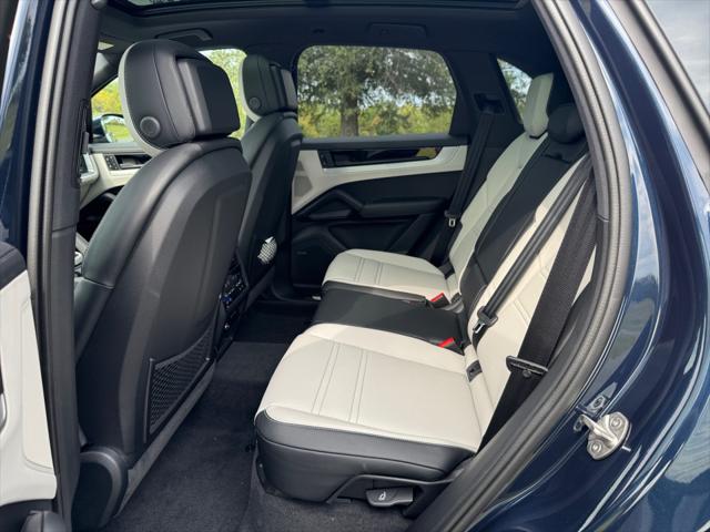 2026 Porsche Cayenne Unknown