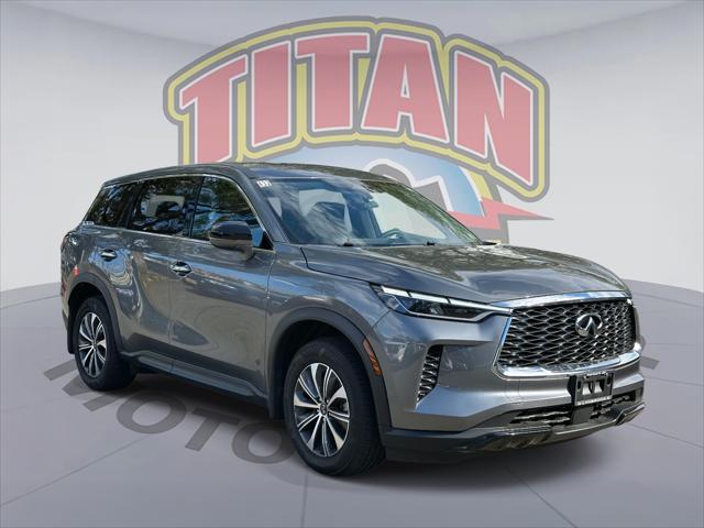 2025 INFINITI QX60 PURE