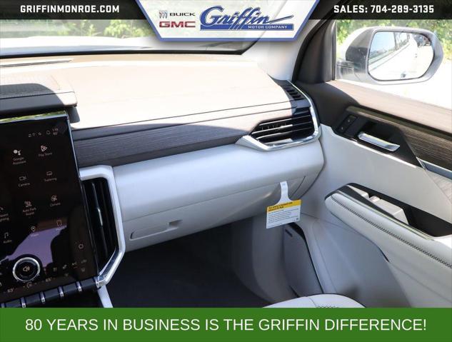 2026 GMC Acadia Denali FWD