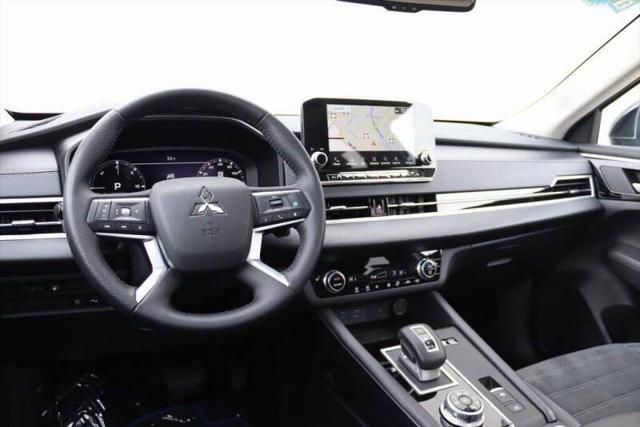 2025 Mitsubishi Outlander PHEV SE AWD 4dr SUV