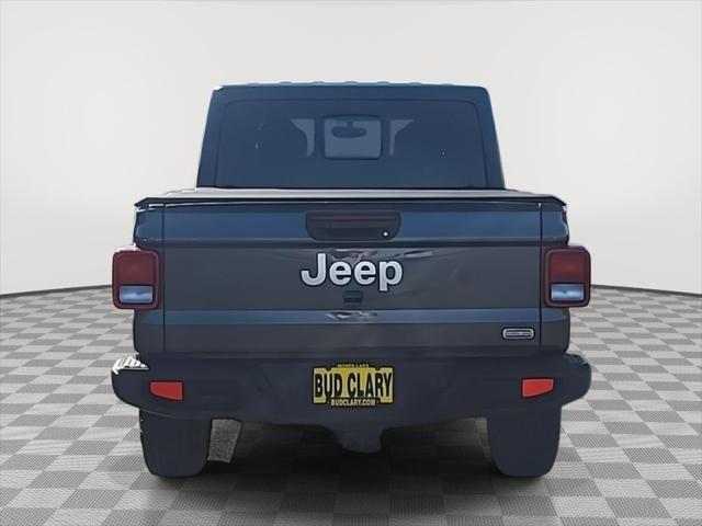 2022 Jeep Gladiator Overland