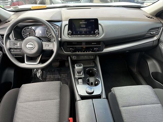 2023 Nissan Rogue SV Intelligent AWD [16]