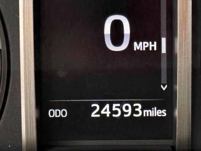 2022 Toyota 4Runner Limited [28]