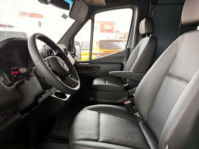 2025 Mercedes-Benz Sprinter 2500 High Roof 4-Cyl Diesel HO [16]