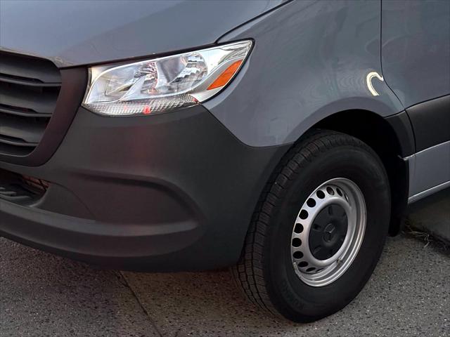 2025 Mercedes-Benz Sprinter 2500 High Roof 4-Cyl Diesel HO [41]