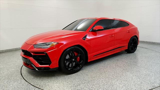 2022 Lamborghini Urus 
