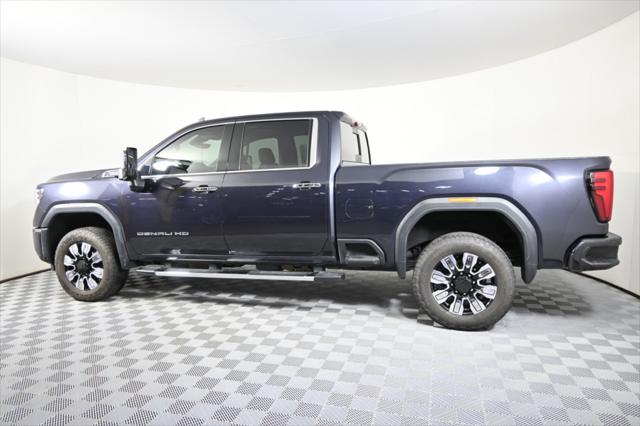 2024 GMC Sierra 2500HD 4WD Crew Cab Standard Bed Denali