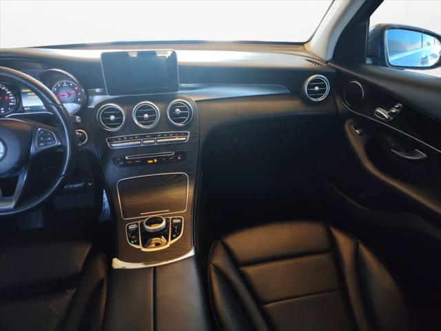 2017 Mercedes-Benz GLC 300 GLC 300 2017 Mercedes-Benz GLC 300 GLC 300
