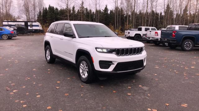 2024 Jeep Grand Cherokee Laredo 4x4 2024 Jeep Grand Cherokee Laredo 4x4