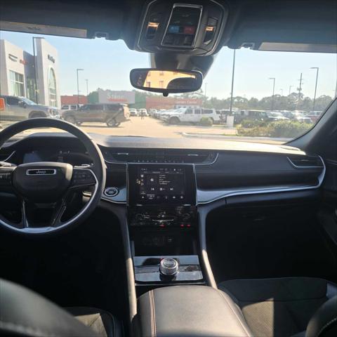 2023 Jeep Grand Cherokee L Altitude 4x4 2023 Jeep Grand Cherokee L Altitude 4x4