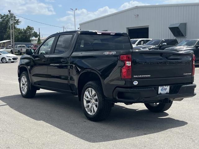 2024 Chevrolet Silverado 1500 4WD Crew Cab Short Bed Custom