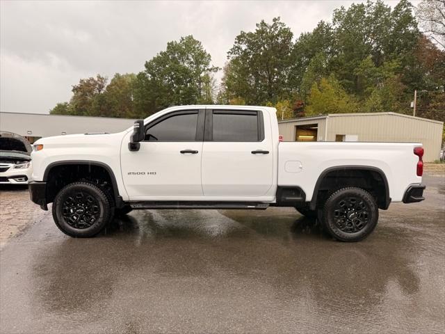 2023 Chevrolet Silverado 2500HD 4WD Crew Cab Standard Bed Custom