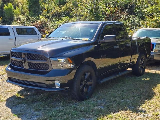 2017 RAM 1500 Express Quad Cab 4x2 64 Box