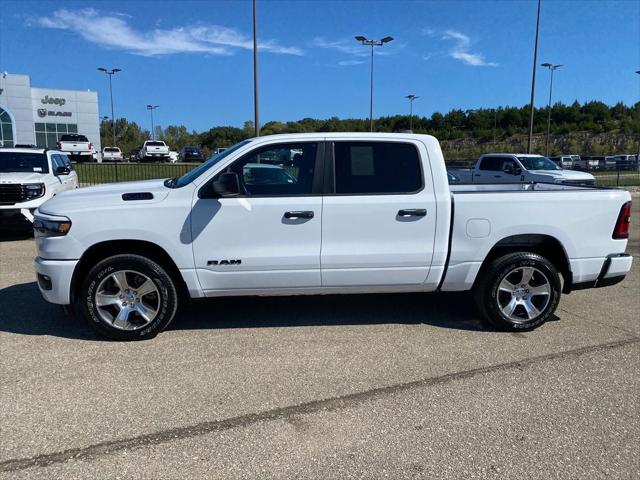 2025 RAM 1500 Tradesman Crew Cab 4x4 57 Box