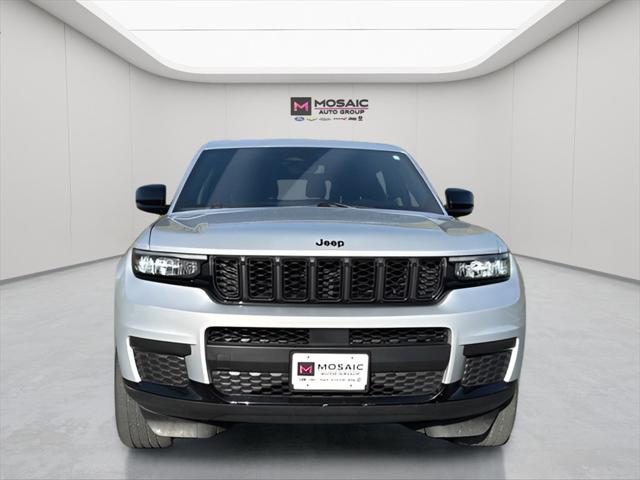 2022 Jeep Grand Cherokee L Altitude 4x4 2022 Jeep Grand Cherokee L Altitude 4x4