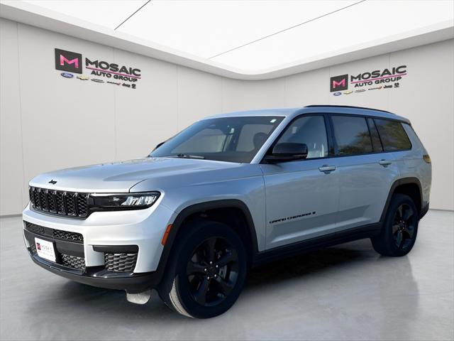 2022 Jeep Grand Cherokee L Altitude 4x4 2022 Jeep Grand Cherokee L Altitude 4x4