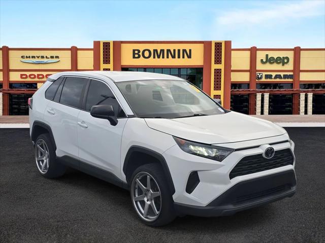 2022 Toyota RAV4 LE