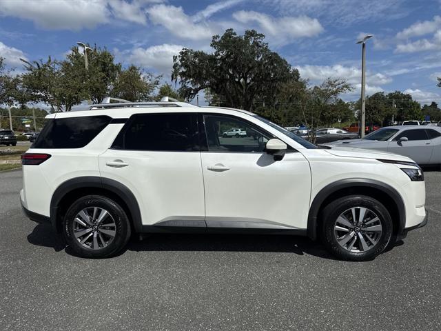 2022 Nissan Pathfinder SL 2WD