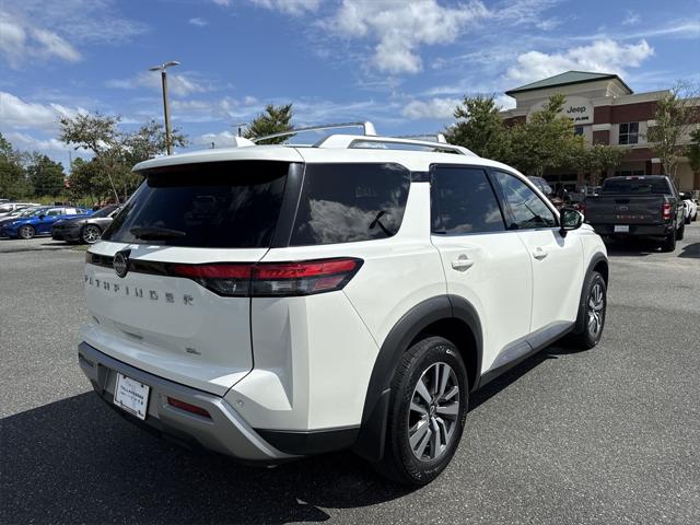 2022 Nissan Pathfinder SL 2WD