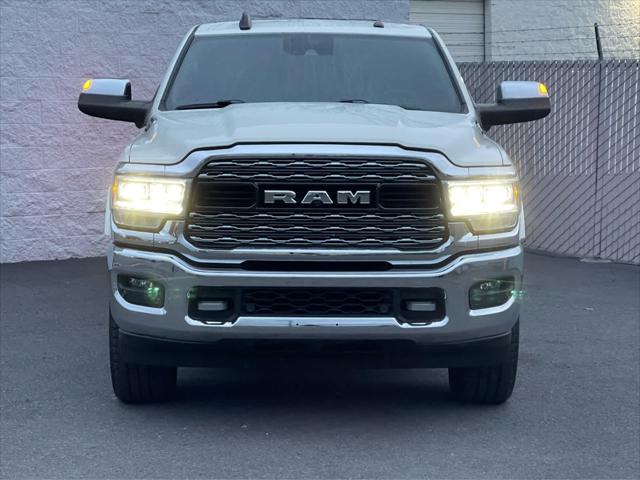 2022 RAM 3500 Limited Crew Cab 4x4 8 Box