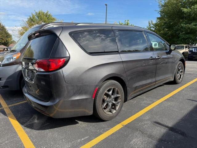 2018 Chrysler Pacifica Touring L 2018 Chrysler Pacifica Touring L