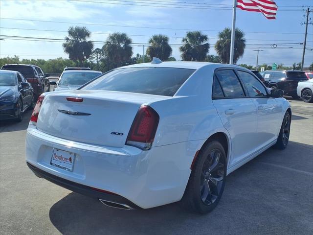 2023 Chrysler 300 Touring 2023 Chrysler 300 Touring