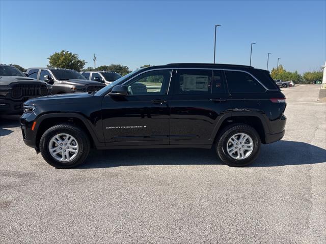 2025 Jeep Grand Cherokee GRAND CHEROKEE LAREDO 4X2 2025 Jeep Grand Cherokee GRAND CHEROKEE LAREDO 4X2