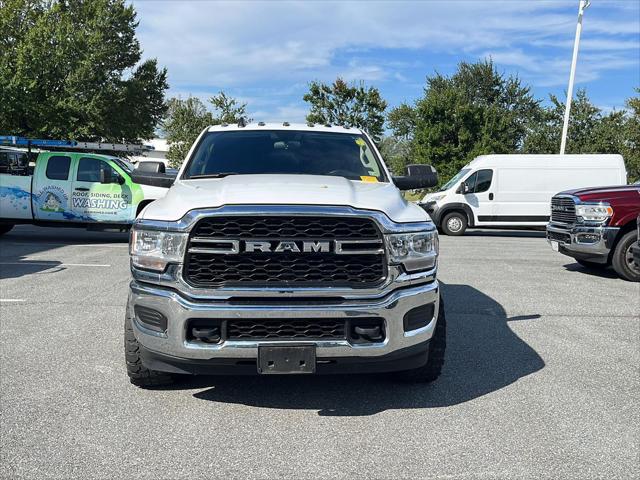 2020 RAM 3500 Tradesman Crew Cab 4x4 64 Box 2020 RAM 3500 Tradesman Crew Cab 4x4 64 Box