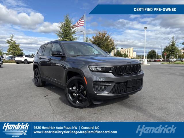2022 Jeep Grand Cherokee Altitude 4x4 2022 Jeep Grand Cherokee Altitude 4x4