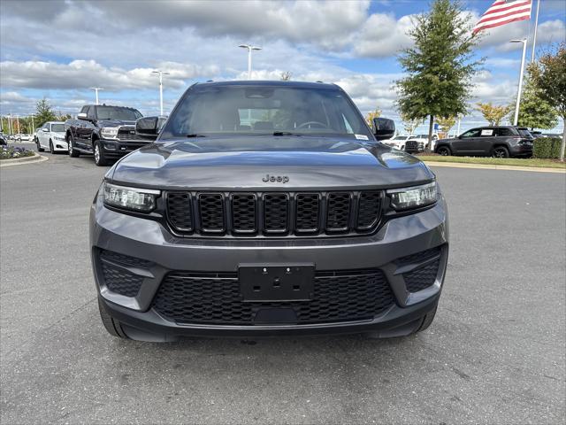 2022 Jeep Grand Cherokee Altitude 4x4 2022 Jeep Grand Cherokee Altitude 4x4