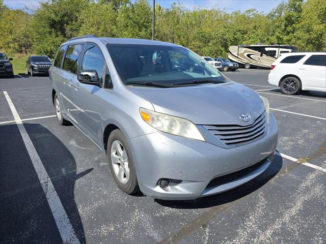 2015 Toyota Sienna LE