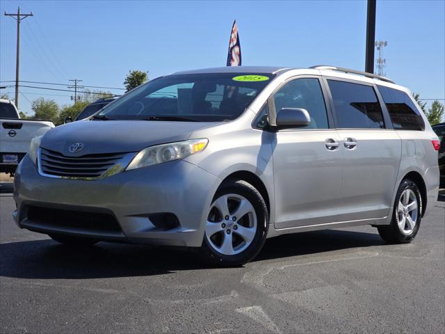 2015 Toyota Sienna LE