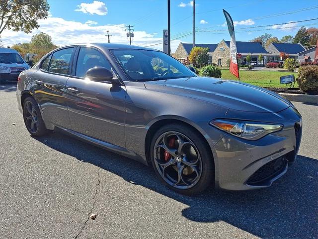 2019 Alfa Romeo Giulia Ti Sport AWD 2019 Alfa Romeo Giulia Ti Sport AWD