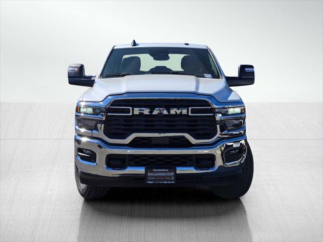 2025 RAM 2500 Big Horn Crew Cab 4x4 64 Box 2025 RAM 2500 Big Horn Crew Cab 4x4 64 Box