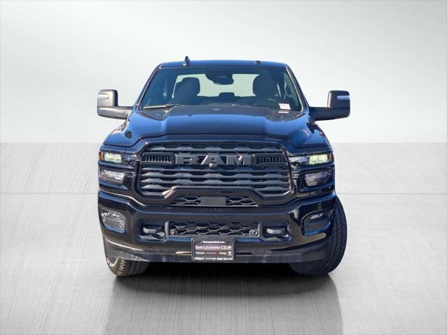 2025 RAM 2500 Big Horn Crew Cab 4x4 64 Box 2025 RAM 2500 Big Horn Crew Cab 4x4 64 Box