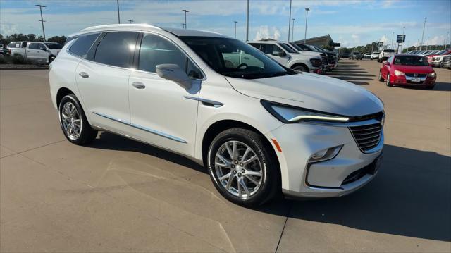 2022 Buick Enclave FWD Premium 2022 Buick Enclave FWD Premium