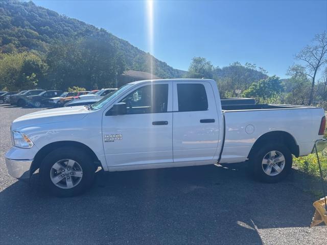2024 RAM 1500 Classic SLT Quad Cab 4x4 64 Box