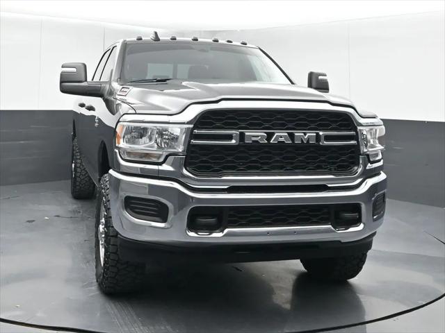 2024 RAM 3500 Tradesman Crew Cab 4x4 64 Box 2024 RAM 3500 Tradesman Crew Cab 4x4 64 Box