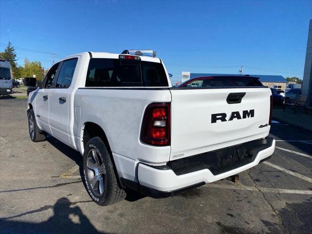 2025 RAM 1500 Tradesman Crew Cab 4x4 57 Box