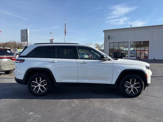 2024 Jeep Grand Cherokee Limited 4x4 2024 Jeep Grand Cherokee Limited 4x4