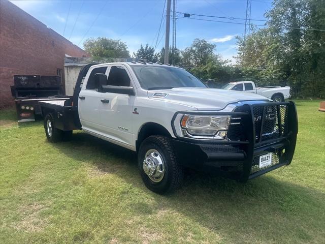 2022 RAM 3500 Tradesman Crew Cab 4x4 8 Box
