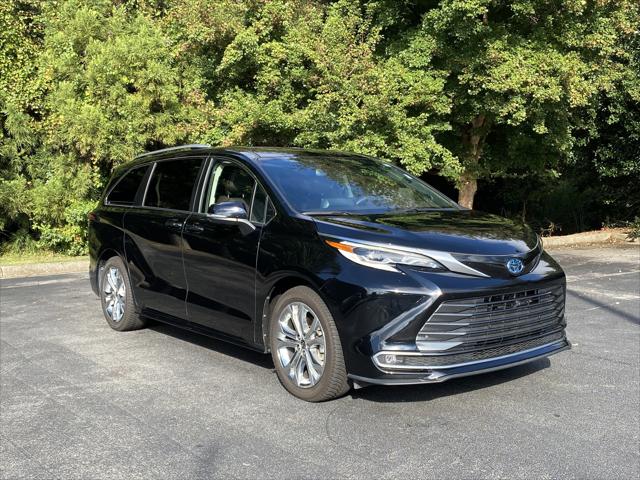 2022 Toyota Sienna Platinum