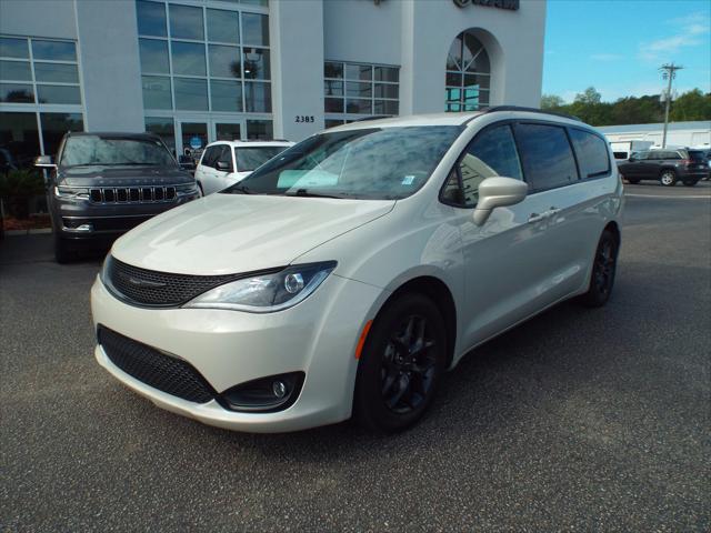 2020 Chrysler Pacifica Touring L Plus