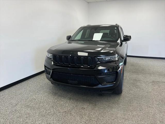 2024 Jeep Grand Cherokee Altitude 4x4 2024 Jeep Grand Cherokee Altitude 4x4