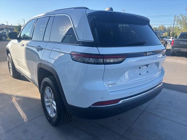 2023 Jeep Grand Cherokee Laredo 4x4