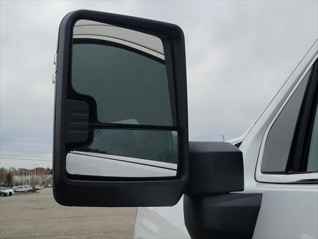 2026 GMC Sierra 2500HD Crew Cab, Standard Bed, SLE, 4WD