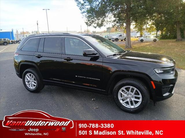 2023 Jeep Grand Cherokee Laredo X 4x4