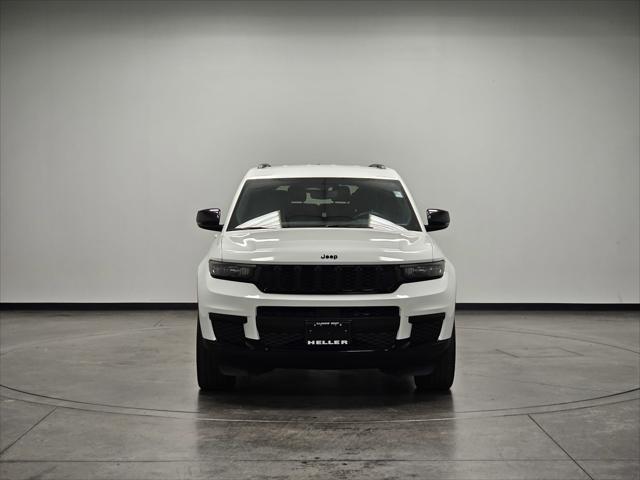 2023 Jeep Grand Cherokee L Altitude 4x4 2023 Jeep Grand Cherokee L Altitude 4x4